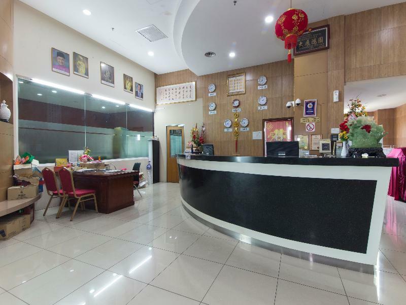 Oyo 776 Fame Hotel Серембан Екстер'єр фото