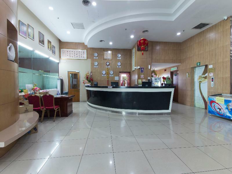 Oyo 776 Fame Hotel Серембан Екстер'єр фото